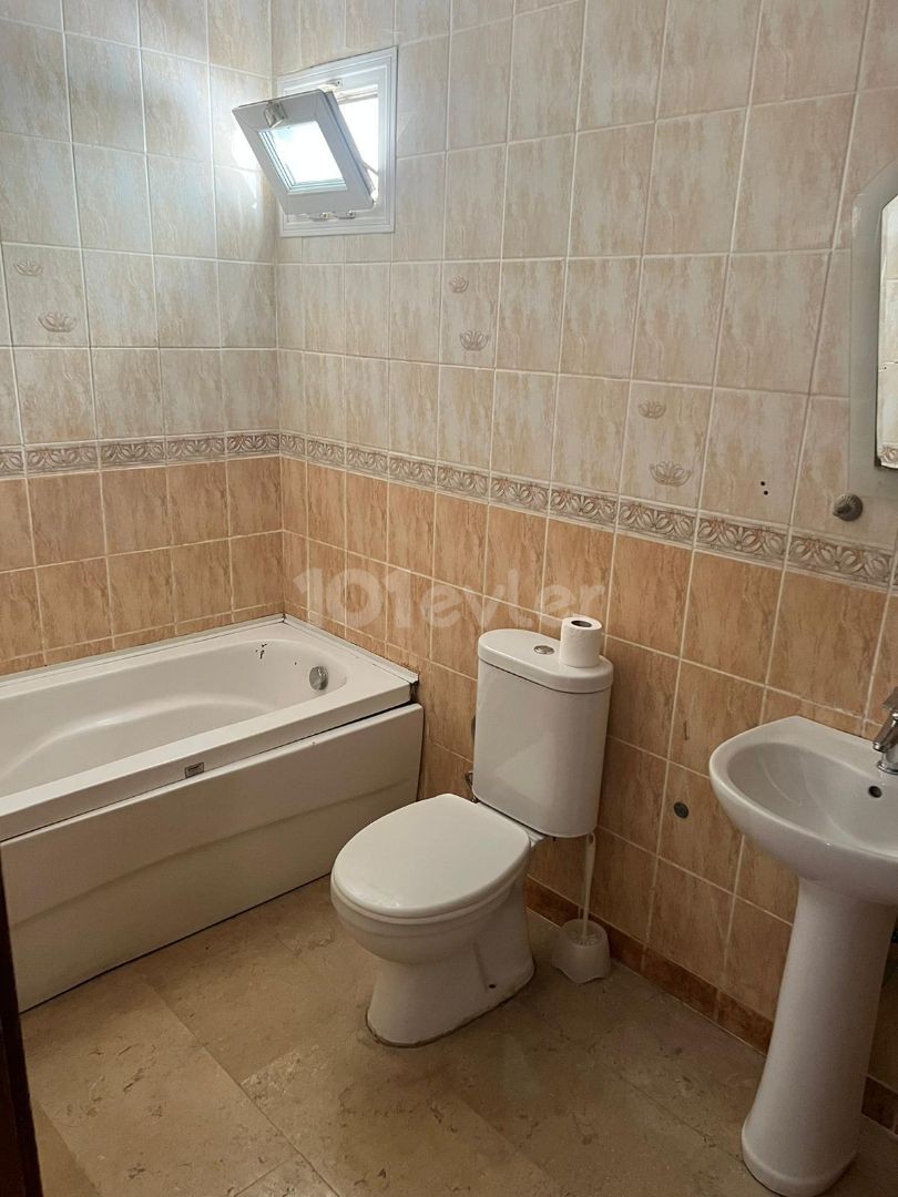 3+1 Spacious Flat for Sale in Kyrenia Center (140m2)