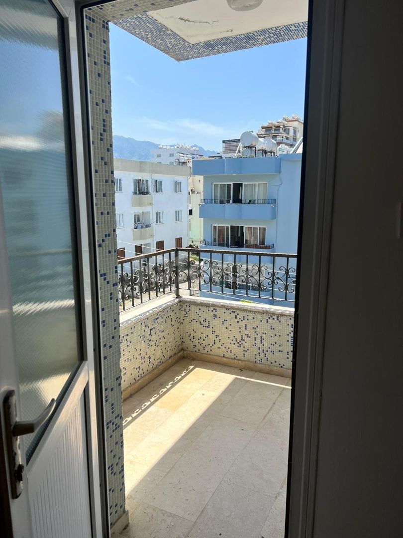 3+1 Spacious Flat for Sale in Kyrenia Center (140m2)