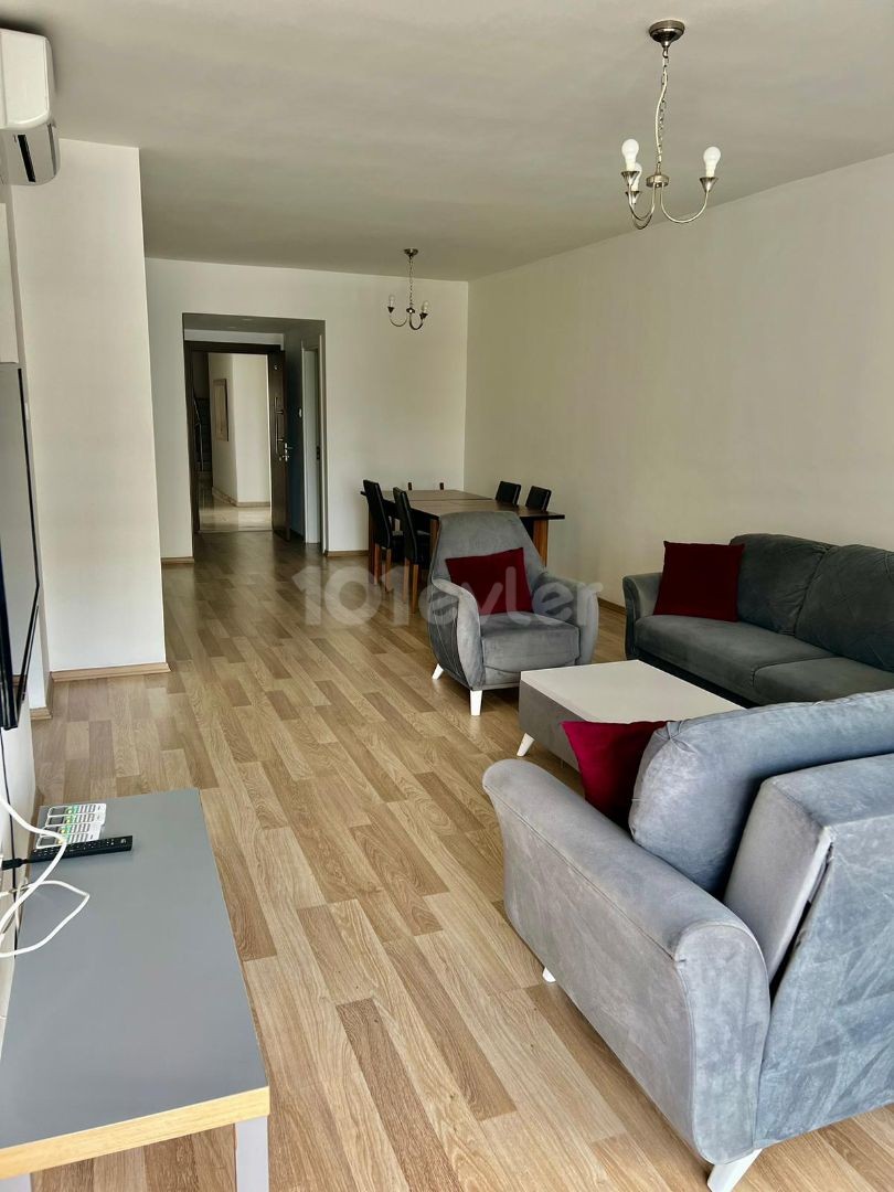 Flat To Rent in Girne Merkez, Kyrenia