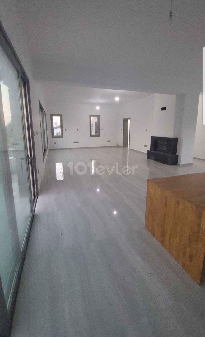 3+1 Luxury Villa with Pool for Sale in Tashkent