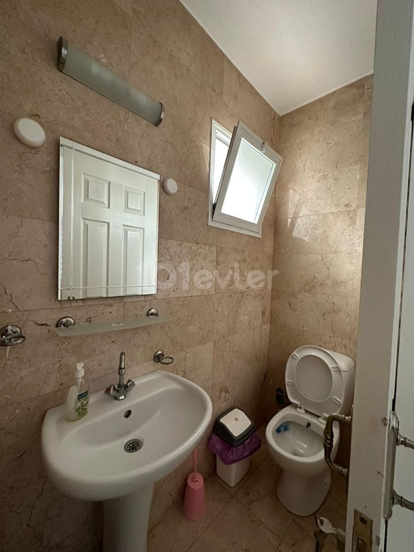 Girne Merkez 3+1 Kiralık Penthouse