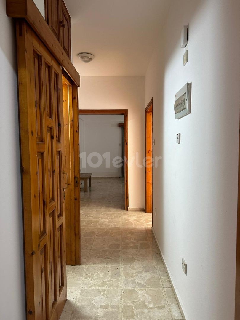 Ground Floor Fully Furnished 3+1 Flat for Rent in Kyrenia Center