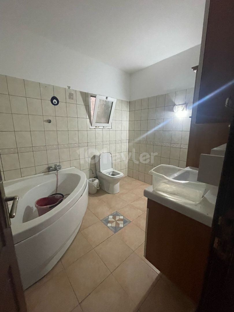 Yenikent'te Kiralık Şömineli Ve Merkezi Isıtmalı 3+1 Daire