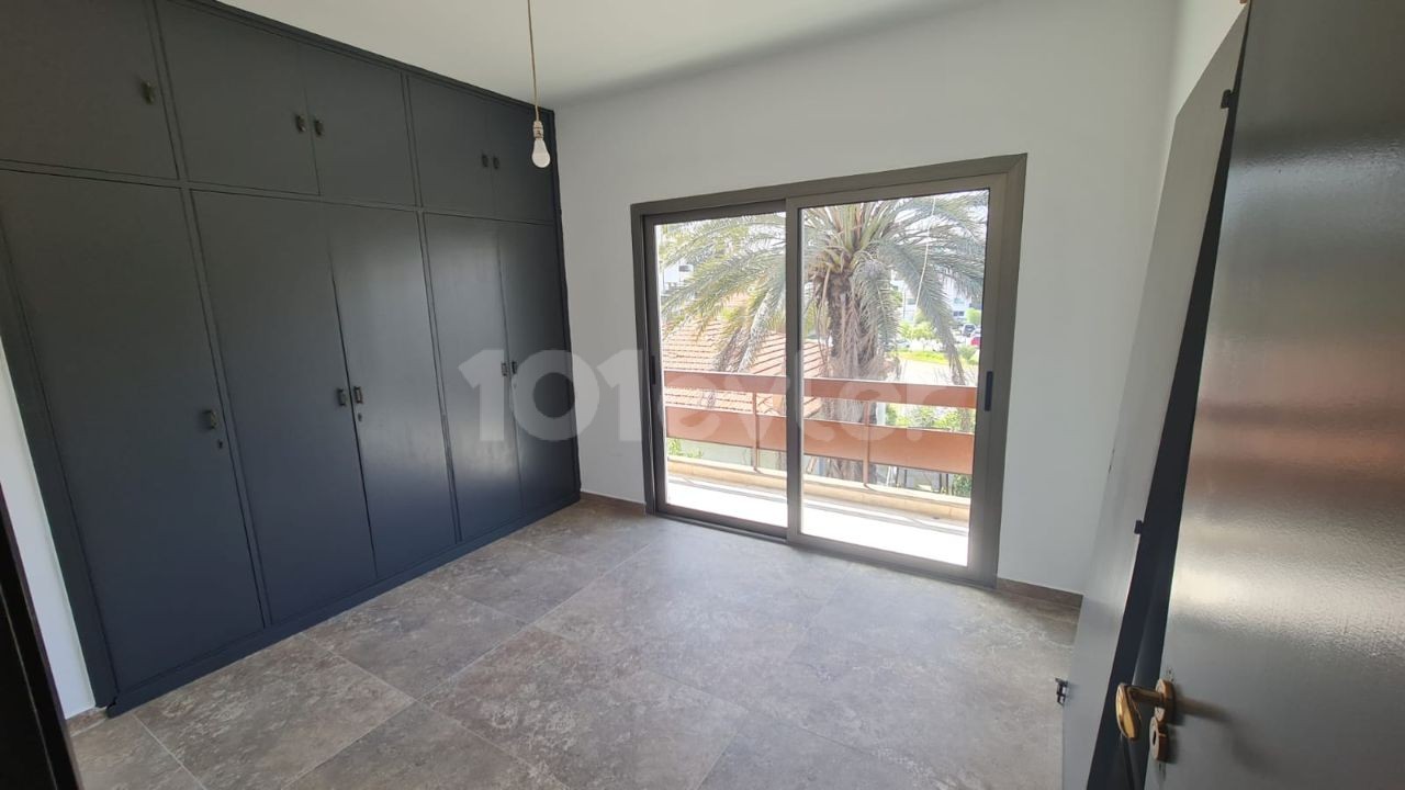 3+1 Unfurnished Flat for Rent in Köşklüçiftlik