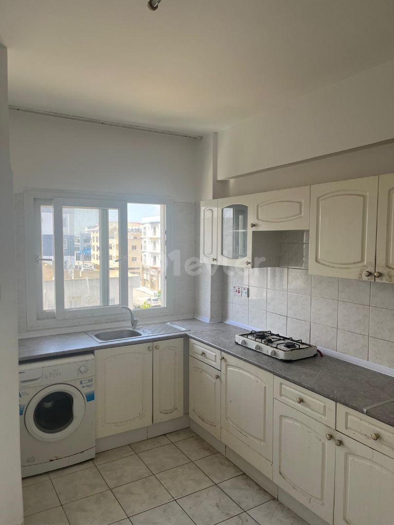 Fully Furnished 1+1 Flat for Rent in Küçük Kaymaklı