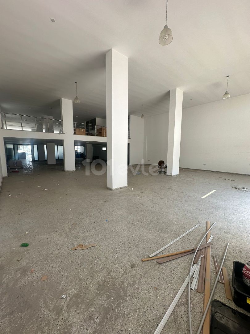 Ortaköy'de Ana Cadde Üzeri Kiralık Dükkan 