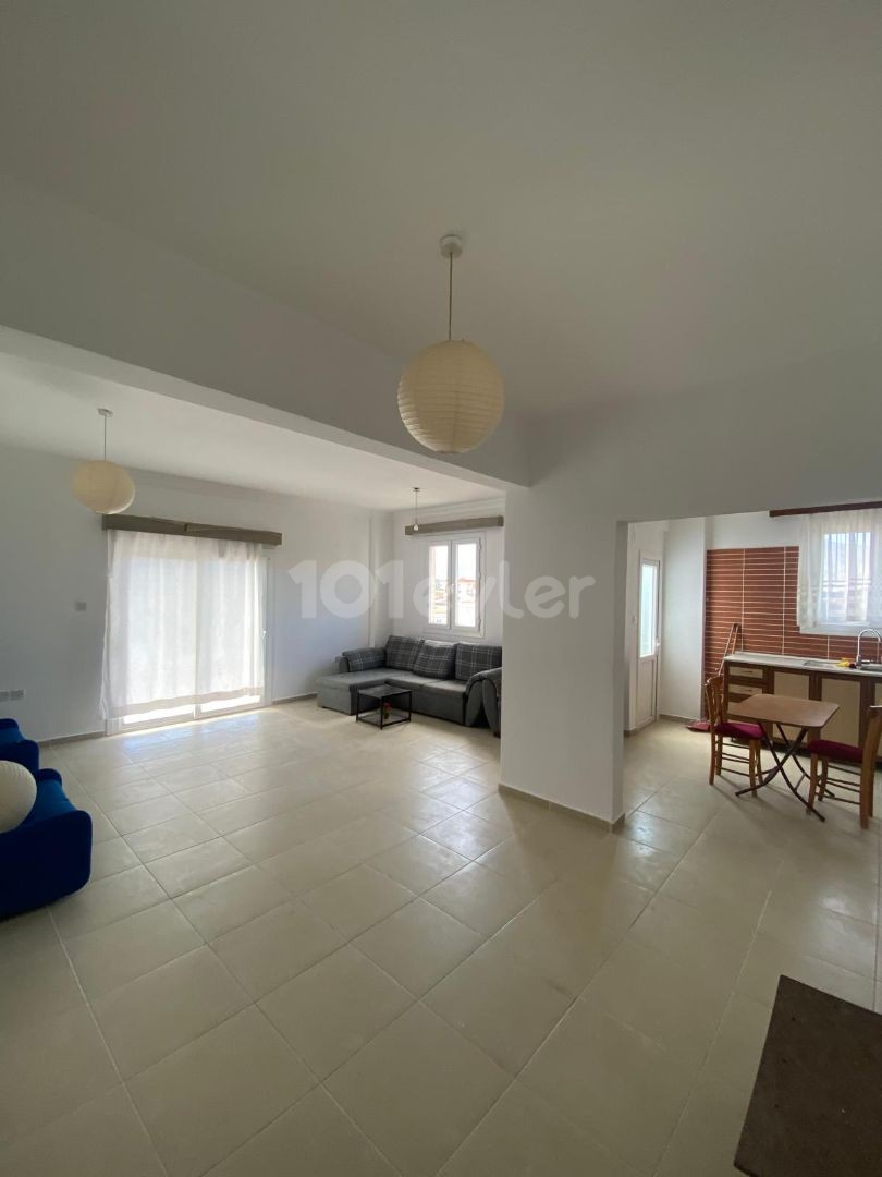 3+1 Flat for Rent in Kyrenia Bosphorus