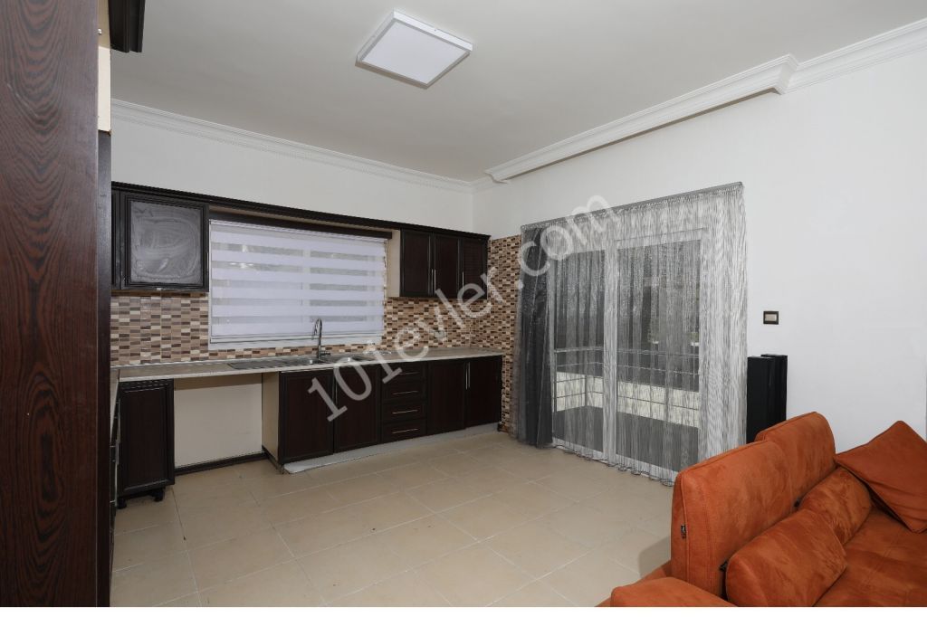 Flat For Sale in Küçük Kaymaklı, Nicosia