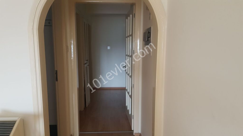 Dereboyunda 3+1  Lux Şomineli+ Klimali+ Asansörlü   (  150 m2  ) Daire