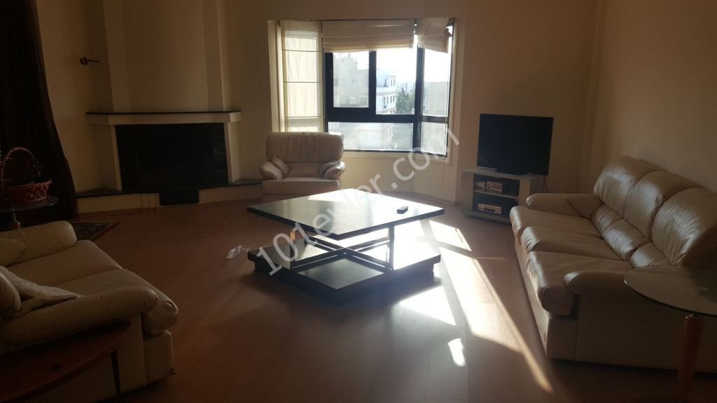 Flat To Rent in Kumsal, Nicosia