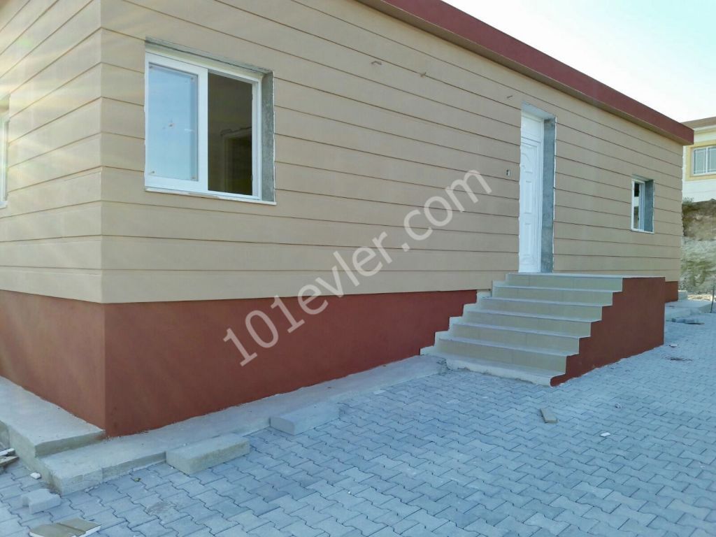 Bungalow To Rent in Dikmen, Kyrenia