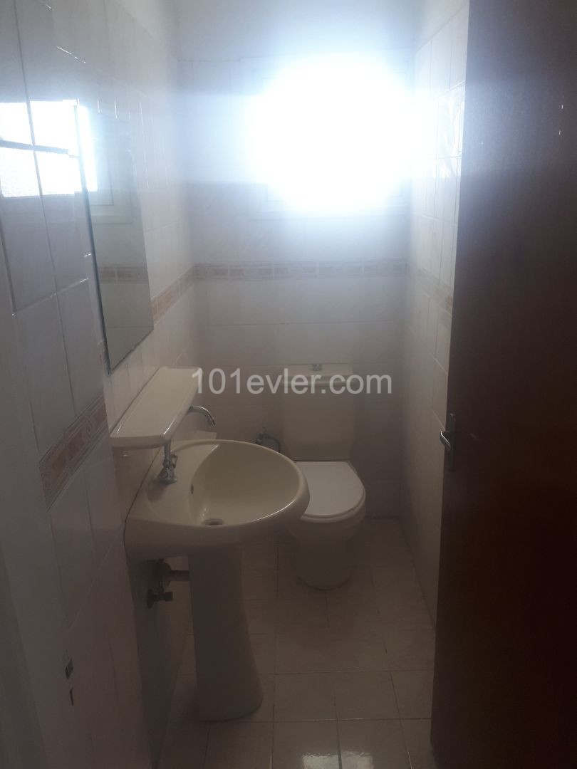 Flat To Rent in Küçük Kaymaklı, Nicosia