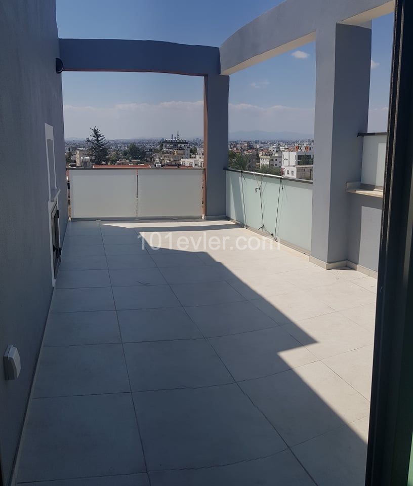 Hamitköy'de Satılık 2 Yatak Odalı Penthouse Daire