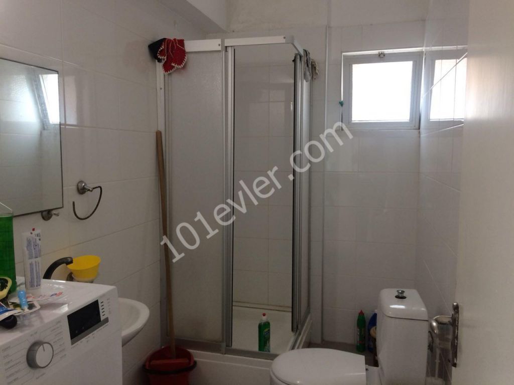 MAĞUSA SALAMİS YOLU ÜZERİ 2+1 EŞYALI MERKEZDE SATILIK DAİRE