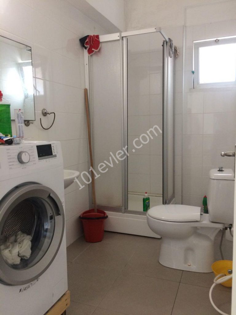 MAĞUSA SALAMİS YOLU ÜZERİ 2+1 EŞYALI MERKEZDE SATILIK DAİRE