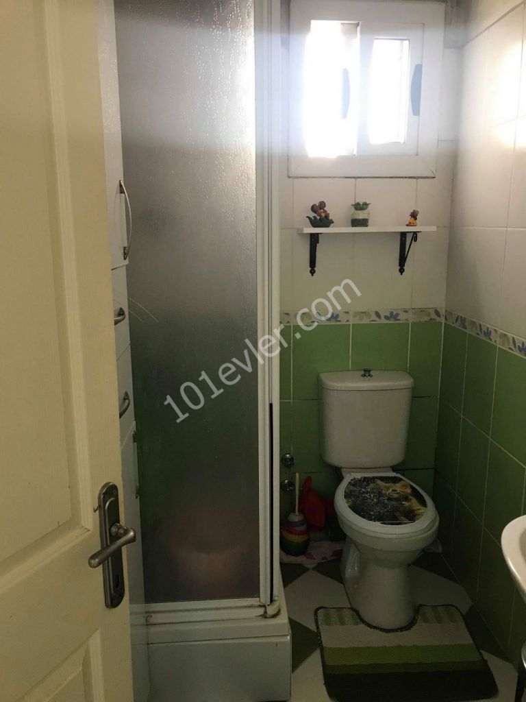 İSKELE MERKEZDE NOYANLAR APARTMANLARINDA SATILIK 2+1 DAİRE