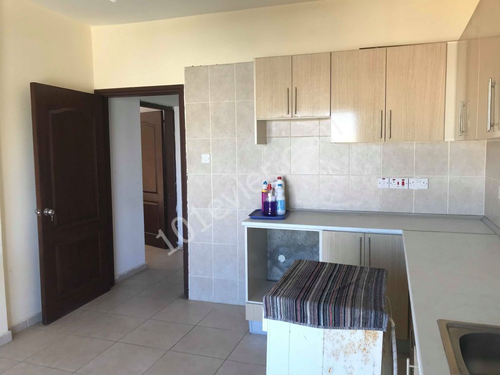 3+1 FLAT FOR SALE NEXT TO GÜNEŞOĞLU PETROL STATION IN FAMAGUSTA