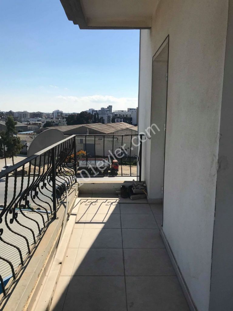 3+1 FLAT FOR SALE NEXT TO GÜNEŞOĞLU PETROL STATION IN FAMAGUSTA