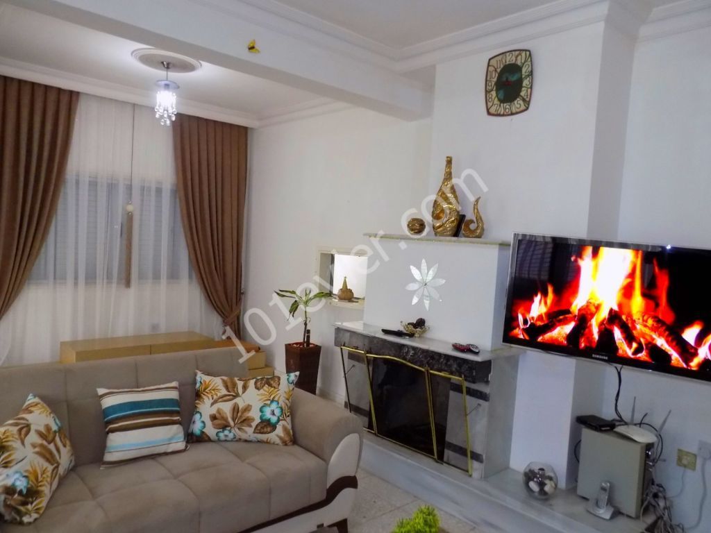 GAZİMAĞUSA GÜLSEREN'DE SATILIK MASRAFSIZ 3+1 DAİRE