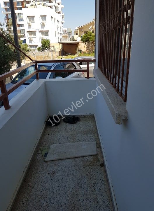 FAMAGUSTA BEHIND THE SALAMİS ROAD 2+1 FLAT FOR RENT