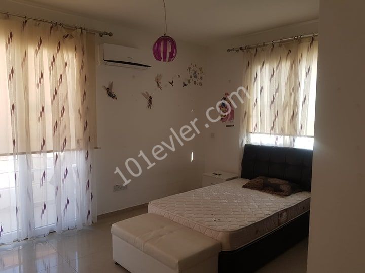 MAĞUSA GÜLSEREN BÖLGESİNDE ESYALI 3+1 MODERN DAİRE