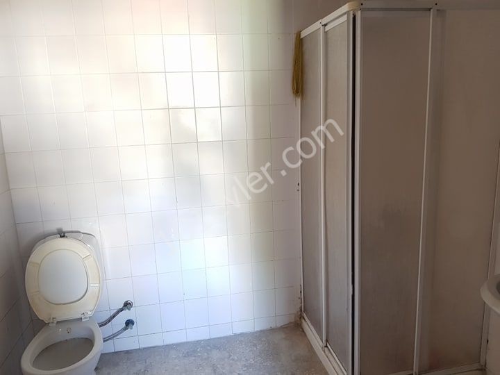 MAĞUSA GÜLSEREN BÖLGESİNDE SATILIK 2+1 DAİRE