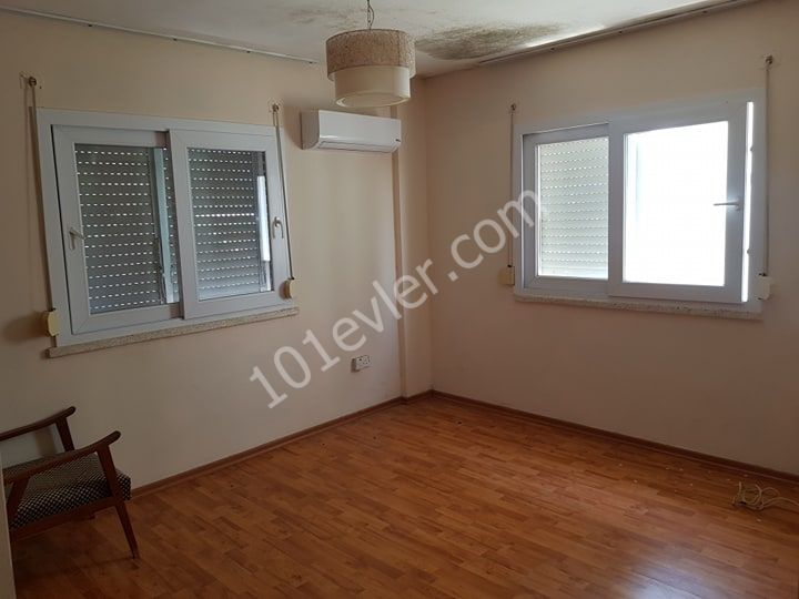 MAĞUSA SALAMİS YOLU ARKASI 3+1 SATILIK DAİRE