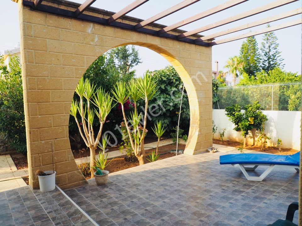 3+1 DETACHED HOUSE FOR SALE IN FRONT OF SALAMIS HOTEL