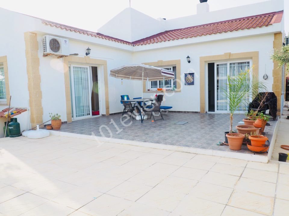 3+1 DETACHED HOUSE FOR SALE IN FRONT OF SALAMIS HOTEL