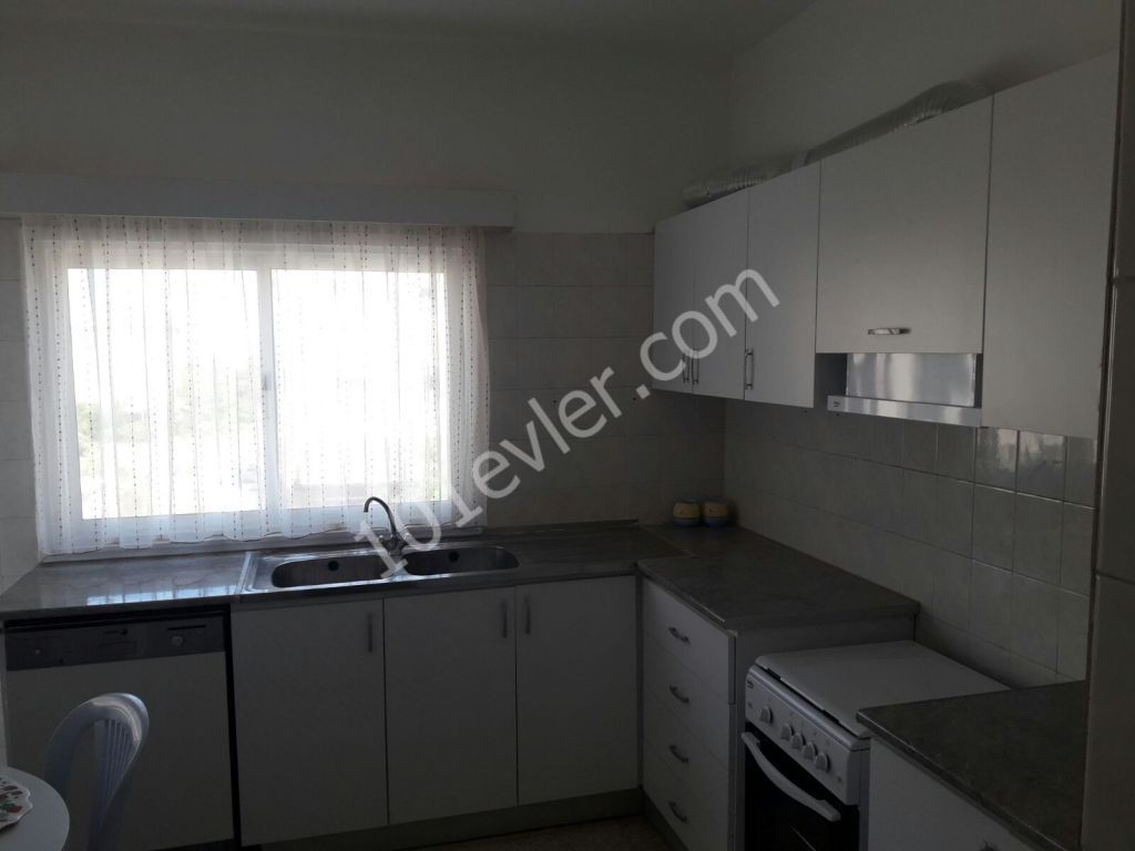 Mağusa Merkez'de Kiralık 3+1 Daire