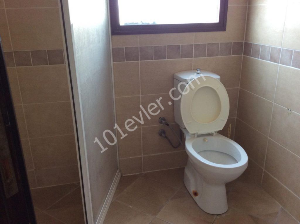 2+1 Flat For Rent In Famagusta Center