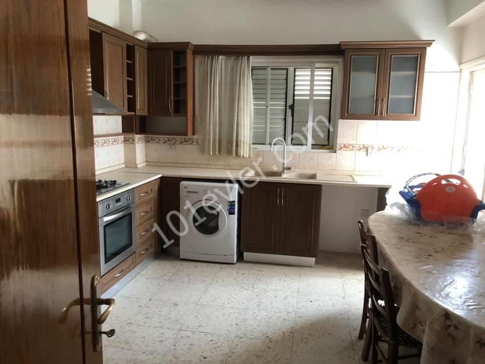 LEFKOŞA DUMLUPINAR DA 3+1 FULL EŞYALI DAİRE