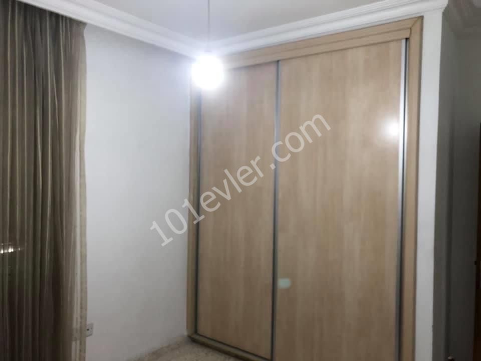 LEFKOŞA DUMLUPINAR DA 3+1 FULL EŞYALI DAİRE