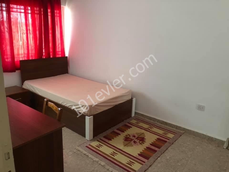 LEFKOŞA DUMLUPINAR DA 3+1 FULL EŞYALI DAİRE 