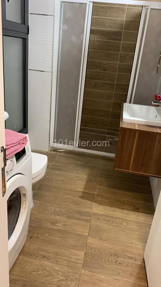 LEFKOŞA KÜÇÜKKAYMAKLI   BÖLGESİNDE 3+1 FULL EŞYALI LÜKS DAİRE