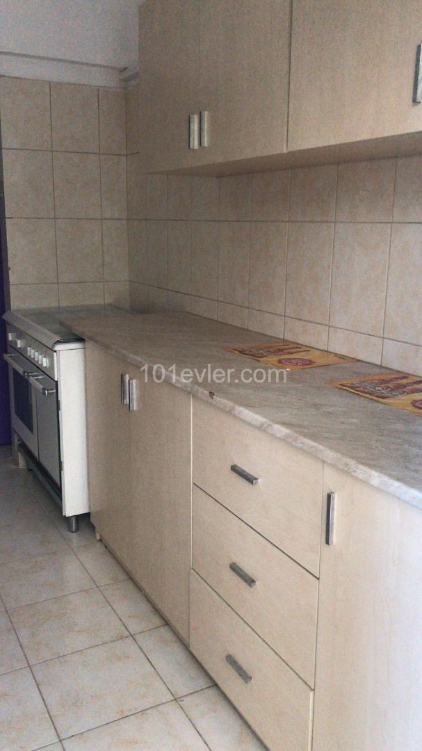 LEFKOŞA DEREBOYU BÖLGESİNDE 2+1 DAİRE