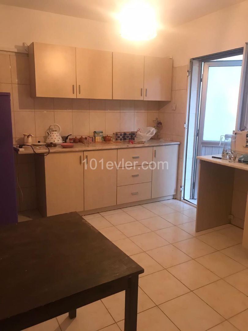 LEFKOŞA DEREBOYU BÖLGESİNDE 2+1 DAİRE