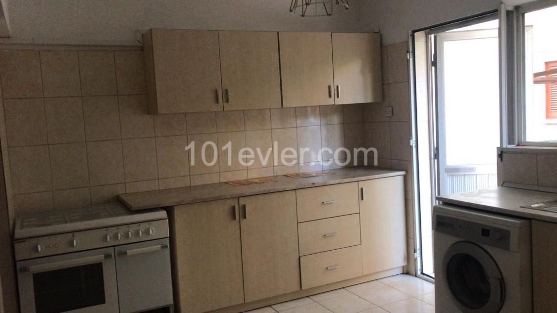 LEFKOŞA DEREBOYU BÖLGESİNDE 2+1 DAİRE