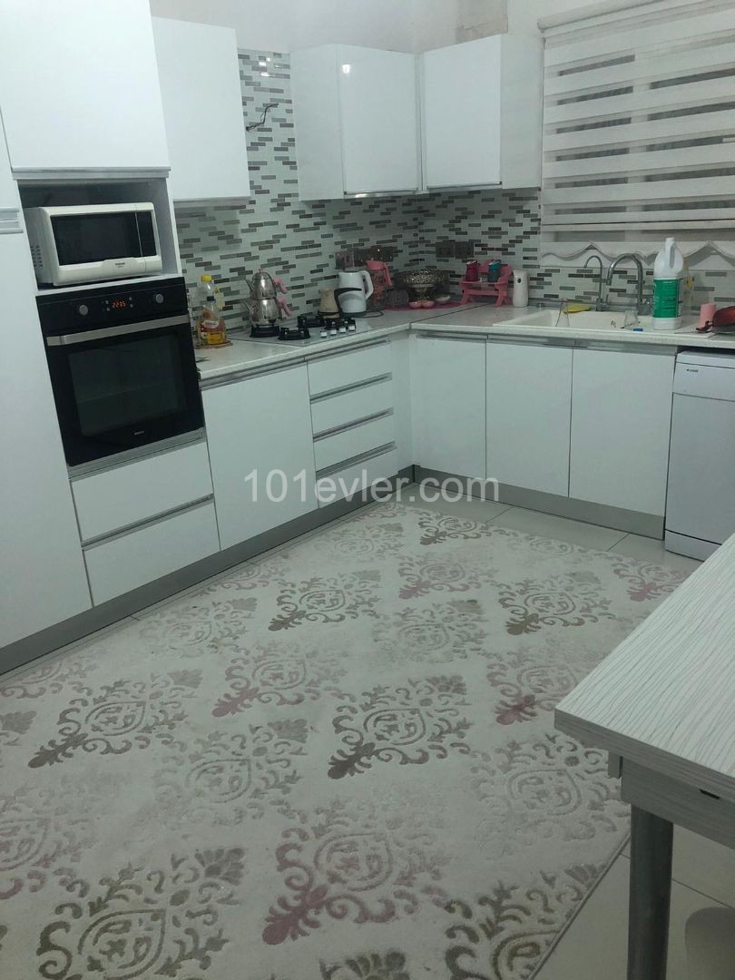 Flat To Rent in Köşklüçiftlik, Nicosia