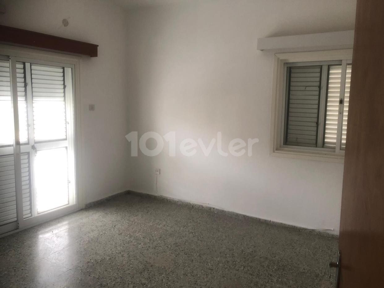 3+ 1 Furnished Duplex Villa for Rent in Mitreli Yenikent District, 3 Minutes from Grocery Stores ** 