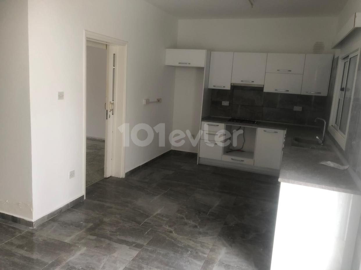 Gönyeli Yenikent Bölgesi Marketlere 3 Dakika Mesafede Kiralık 3+1 Eşyasız Dublex Villa