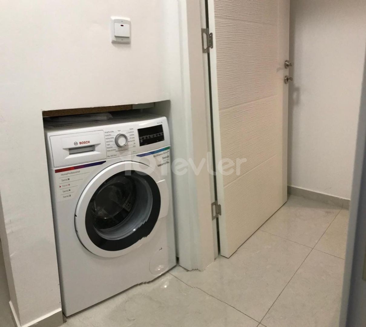 -Yenikent Bölgesinde 2+1 Full Eşyalı Apartman Dairesi.