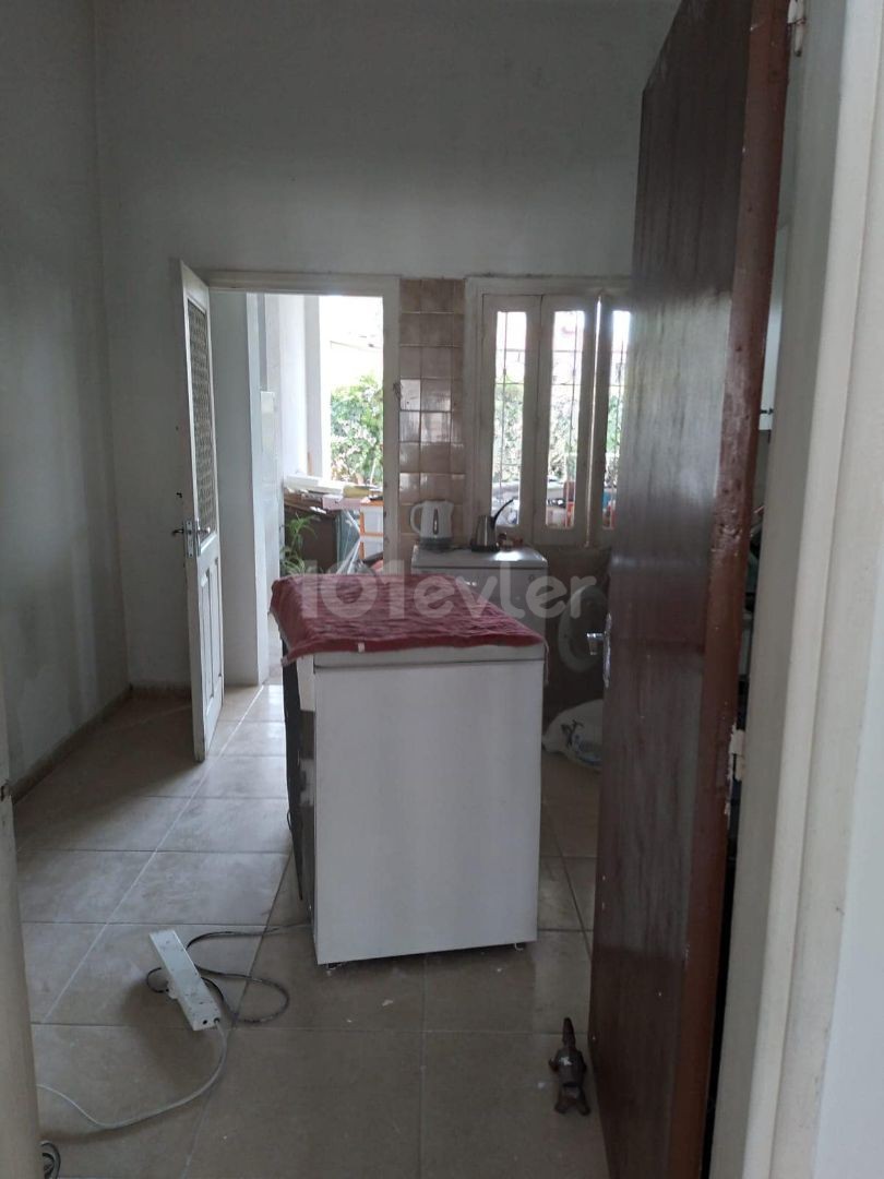 IMMEDIATELY AVAILABLE- 4 +1 GROUND FLOOR APARTMENT THAT CAN BE USED FOR COMMERCIAL PURPOSES WITHOUT FURNITURE-DEREBOYU BEACH Area ** 