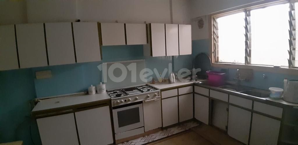 IMMEDIATELY AVAILABLE- 4 +1 FULLY FURNISHED APARTMENT - 4 +1 FURNISHED APARTMENT For Rent In Kyrenia, 2 Minutes From School Services And Grocery Stores ** 