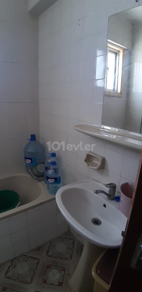 IMMEDIATELY AVAILABLE- 4 +1 FULLY FURNISHED APARTMENT - 4 +1 FURNISHED APARTMENT For Rent In Kyrenia, 2 Minutes From School Services And Grocery Stores ** 