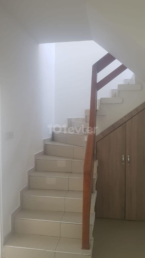 Detached House To Rent in Göçmenköy, Nicosia