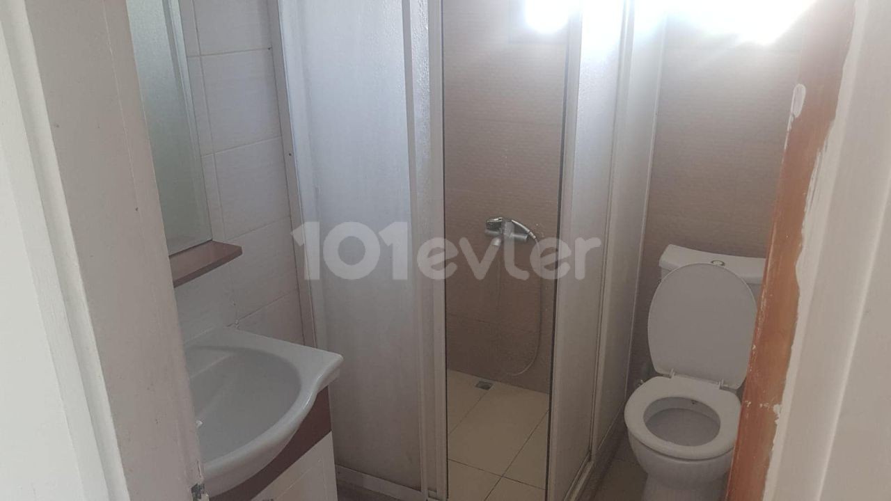 Detached House To Rent in Göçmenköy, Nicosia