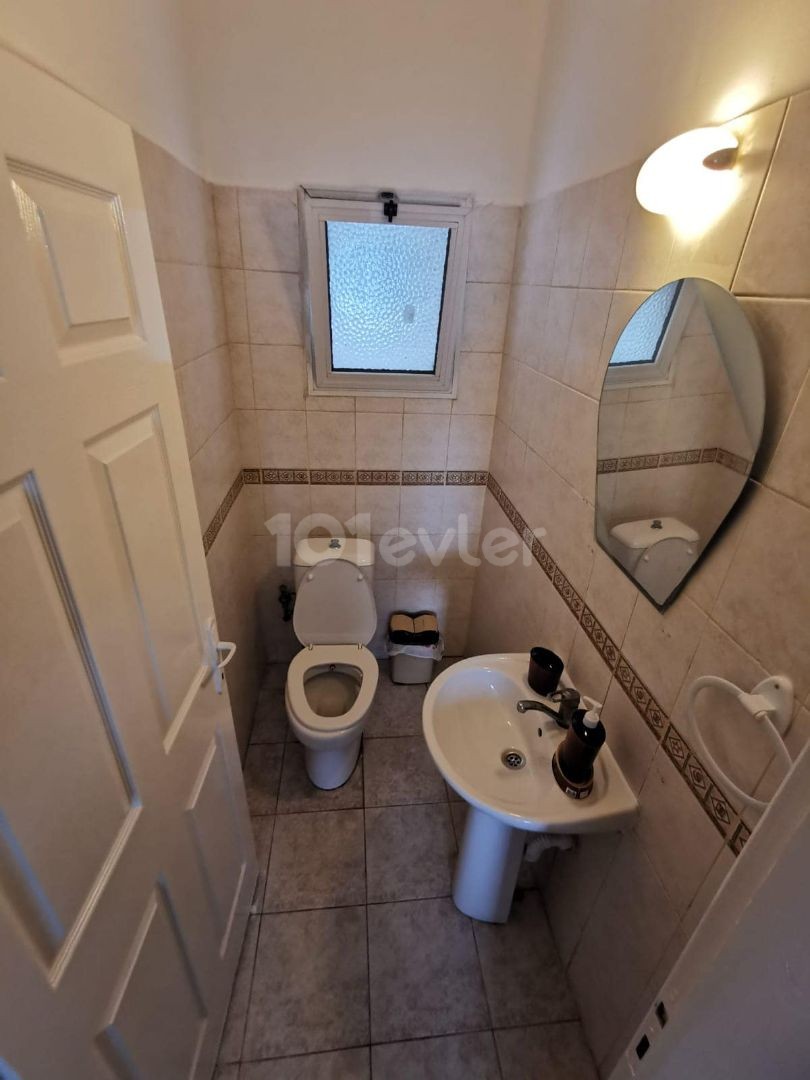 IMMEDIATELY AVAILABLE-ORTAKÖY HOSPITAL Area 3 + 1 fully furnished apartment 3 Minutes From School Services And Markets Fully Furnished KIRALIK Apartment ...Price-7.000 ₺ ** 