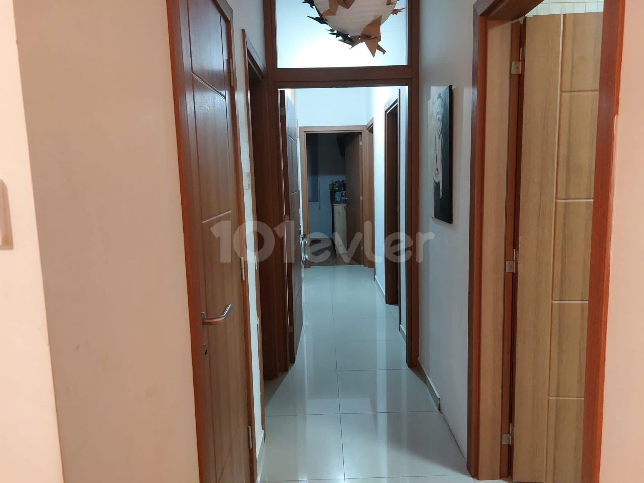 -01 EYLÜL'DE MÜSAİT - ORTAKÖY Bölgesi Duraklara Yakın Mesafede 3+1 Kiralık full eşyalı daire. 4 KİŞİ KALABİLİR.