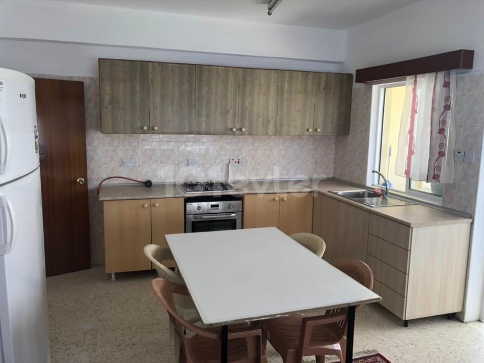 - 4 + 1 KIRALIK Apartment, 7 Minutes Walk From School Services And Markets in the Gönyeli Region, Spacious Apartment With 8 Beds, 2 Toilets, 4 Balconies, Where 8 People Can Easily Stay… ** 